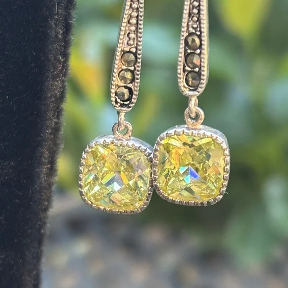 Sterling silver & yellow/chartreuse Drop Earrings - Picture 2 of 4